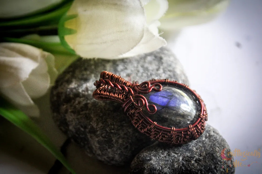 Blue Labradorite Gemstone Oval Frame Mini Pendant – Handmade Anti-Tarnish Copper Wire Wrapped Jewelry