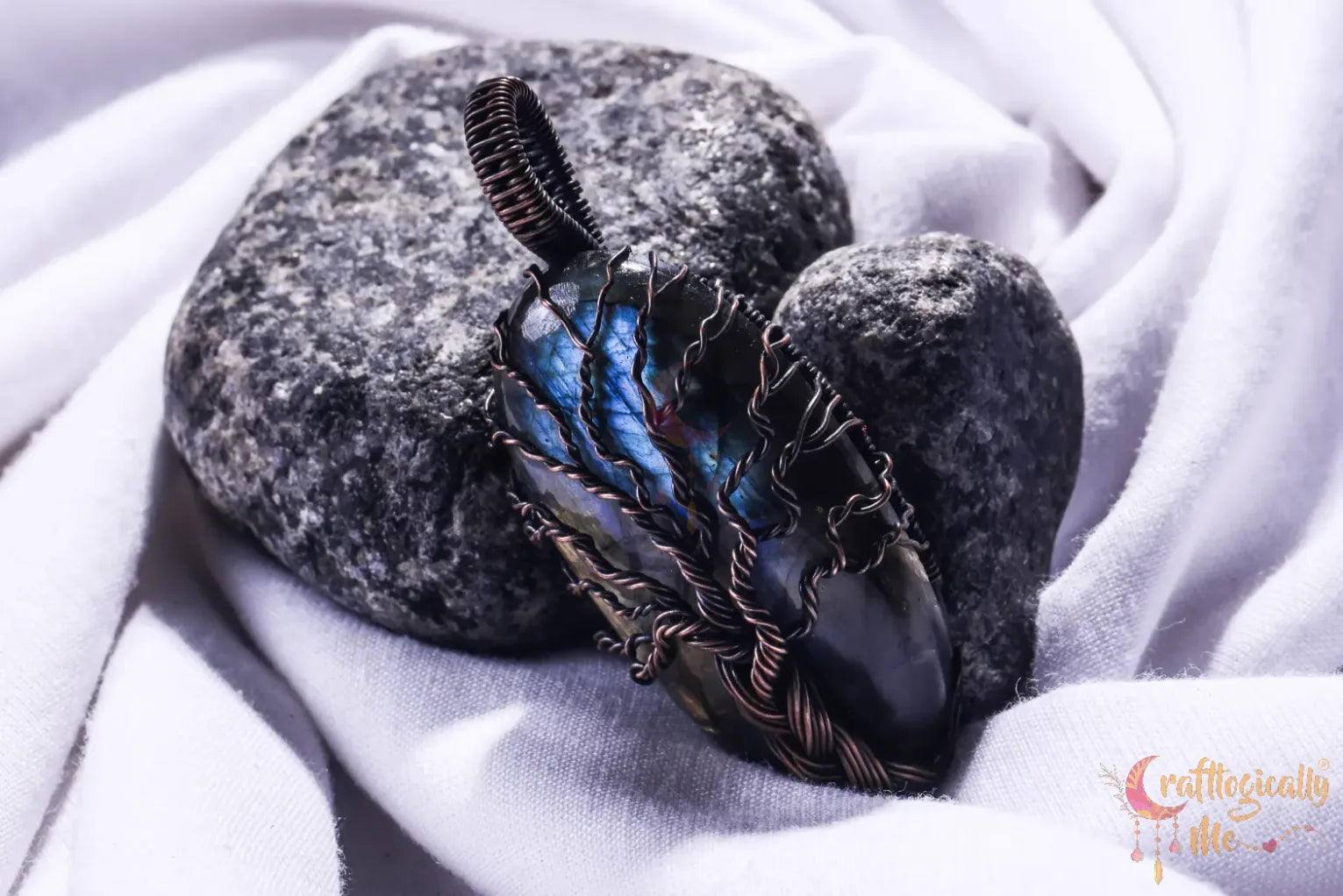 Blue Flash Labradorite Gemstone Braided Tree of Life Pendant – Oxidized Copper Wire Wrapped Jewelry