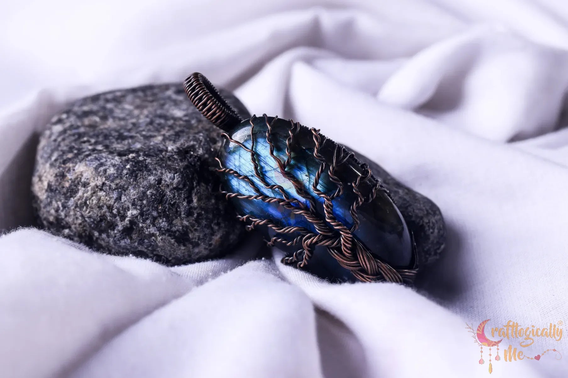 Blue Flash Labradorite Gemstone Braided Tree of Life Pendant – Oxidized Copper Wire Wrapped Jewelry