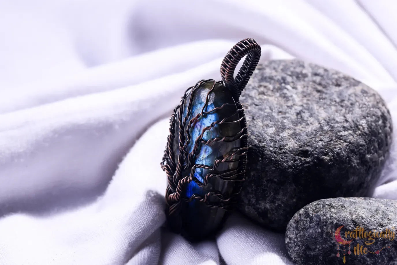 Blue Flash Labradorite Gemstone Braided Tree of Life Pendant – Oxidized Copper Wire Wrapped Jewelry