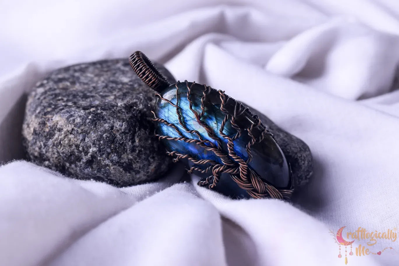 Blue Flash Labradorite Gemstone Braided Tree of Life Pendant – Oxidized Copper Wire Wrapped Jewelry