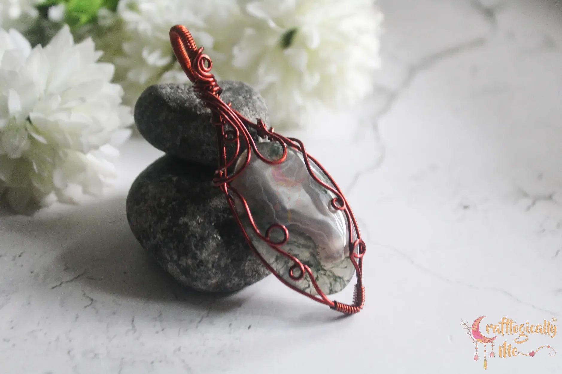 Moss Agate Gemstone Oval Minimalistic Wrap Pendant – Handmade Anti-Tarnish Copper Jewelry