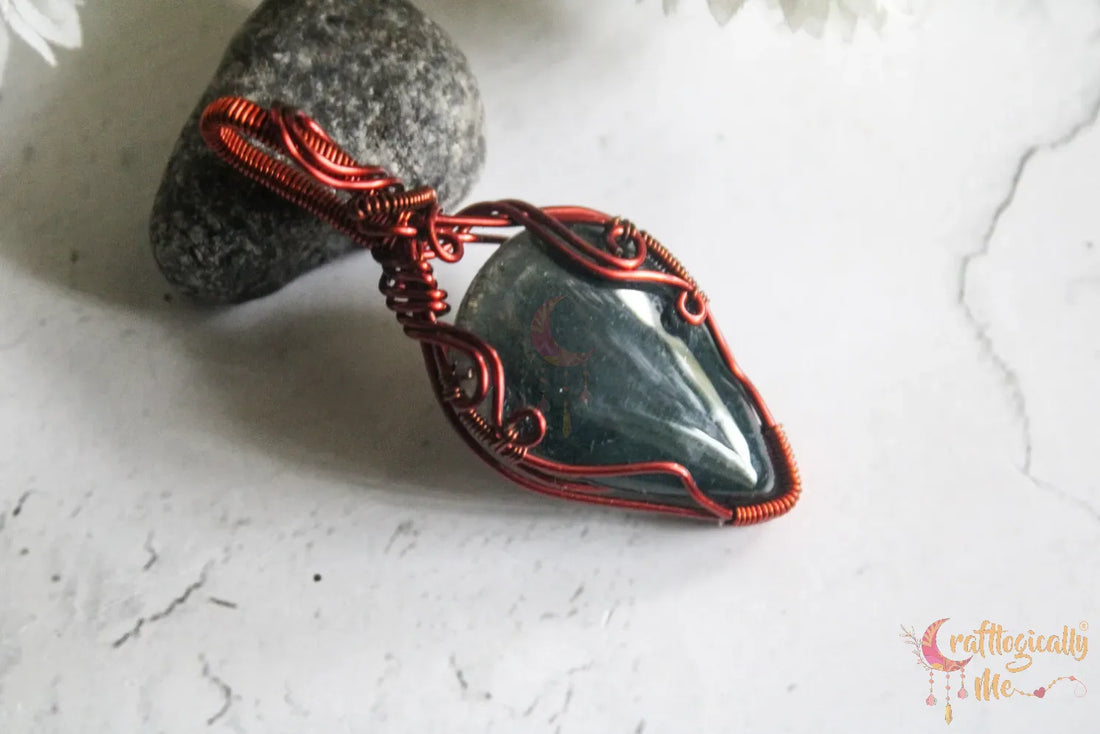 Moss Agate Gemstone Teardrop Minimalistic Wrap Pendant – Handmade Anti-Tarnish Copper Jewelry