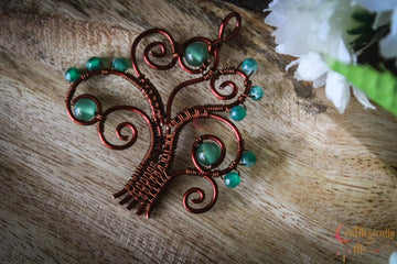 Green Onyx Tree Of Life Pendant