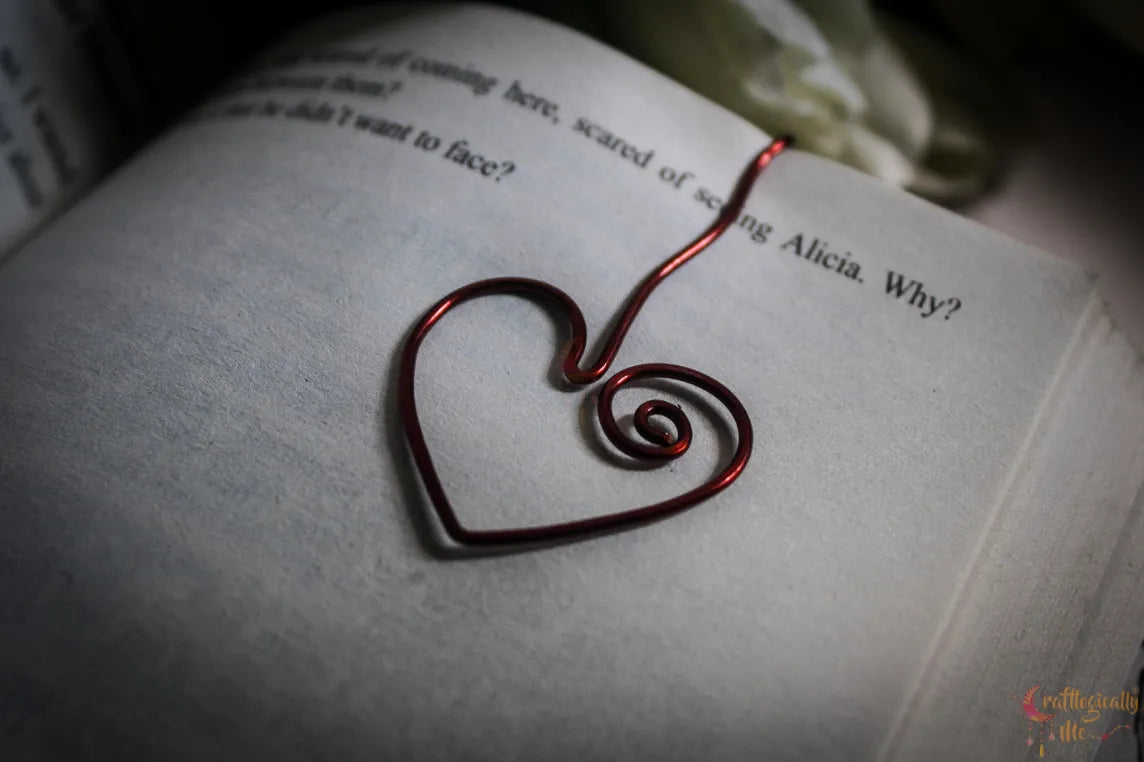 Heart Bookmark Clip – Handmade Wire Art Bookmark
