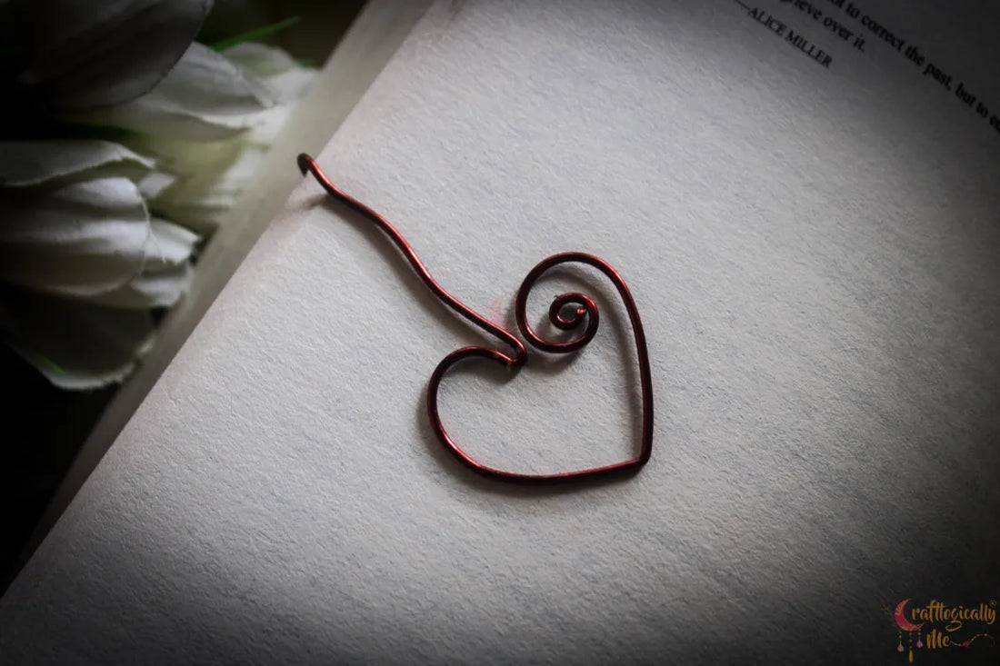 Heart Bookmark Clip – Handmade Wire Art Bookmark