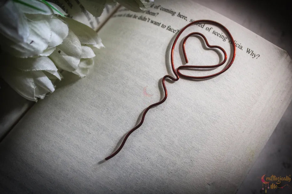 Heart Balloon Bookmark – Handmade Wire Art Bookmark