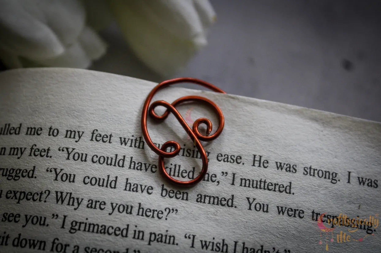 Wire Alphabet Circle bookmarks
