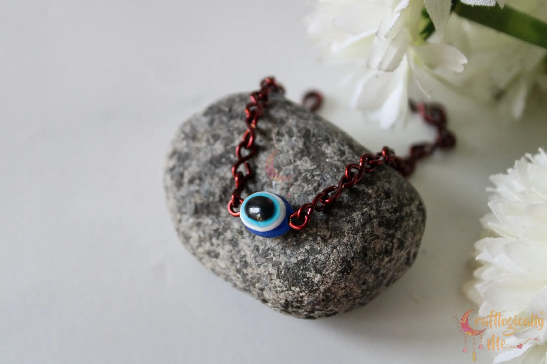 Single Evil Eye Bead Bracelet – Handmade Minimal Protection Jewelry
