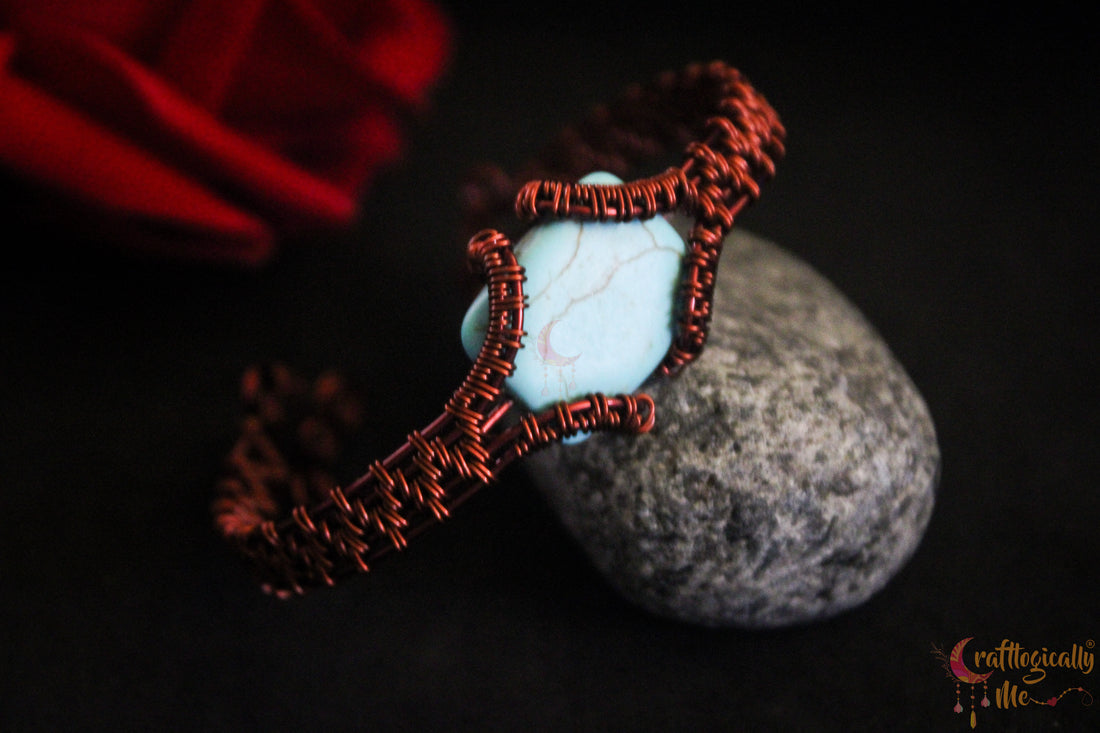 Turquoise Howlite Stone Cuff Bracelet – Handmade Anti-Tarnish Copper Jewelry