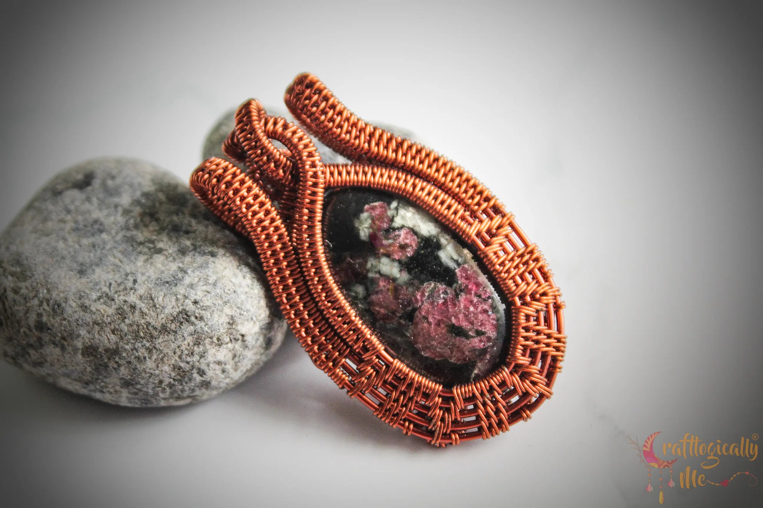 Edulite Gemstone Oval Pendant – Handmade Anti-Tarnish Copper Wire Wrapped Jewelry