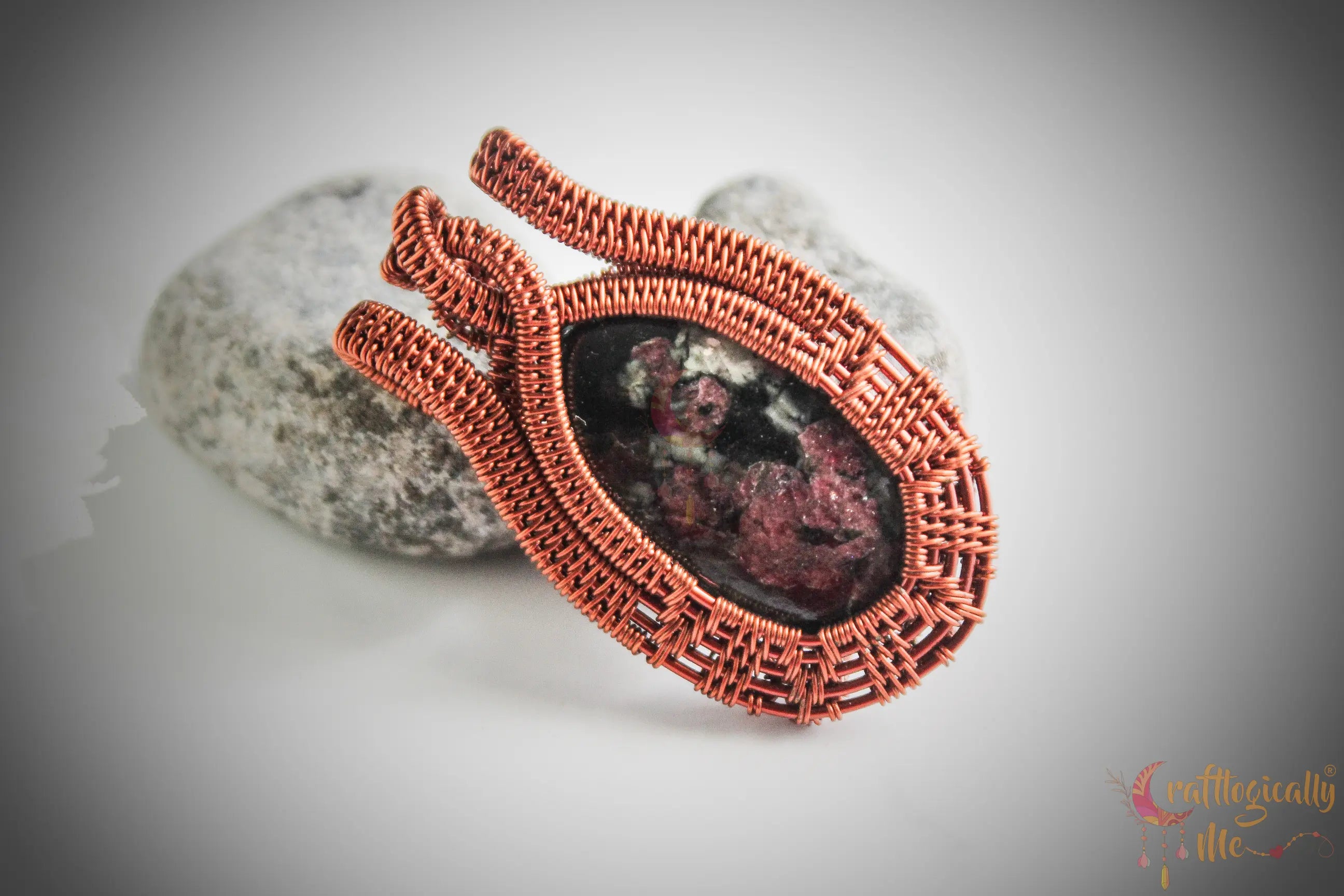 Edulite Gemstone Oval Pendant – Handmade Anti-Tarnish Copper Wire Wrapped Jewelry