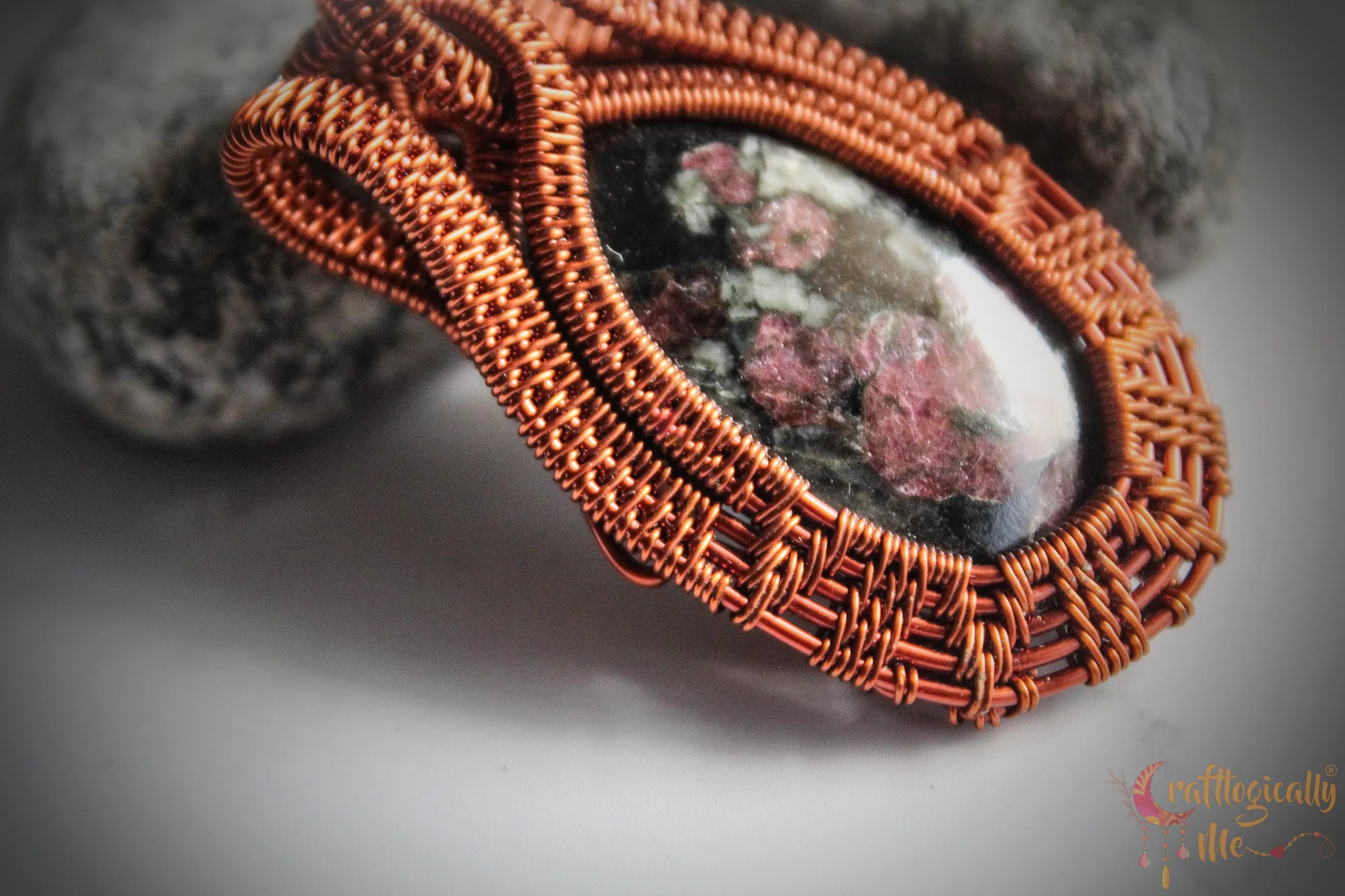 Edulite Gemstone Oval Pendant – Handmade Anti-Tarnish Copper Wire Wrapped Jewelry