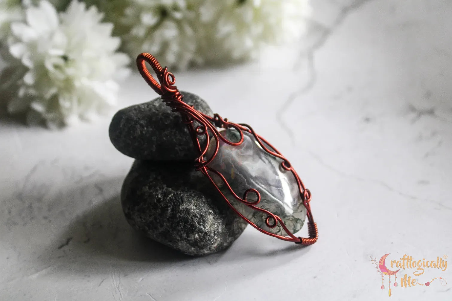 Moss Agate Gemstone Oval Minimalistic Wrap Pendant – Handmade Anti-Tarnish Copper Jewelry