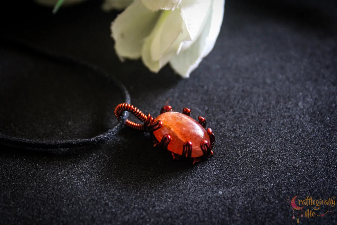 Sunstone Mini Pendant – Handmade Wire Wrapped Gemstone Jewelry