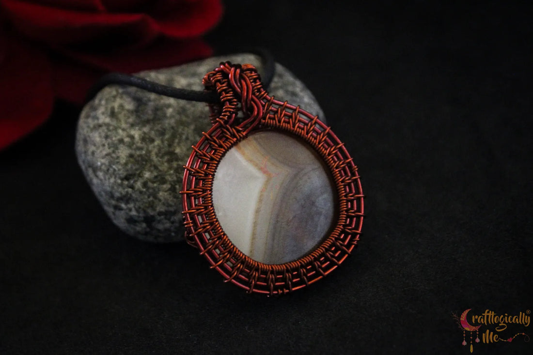 Crazy Lace Agate Round Gemstone Pendant – Anti-Tarnish Copper Jewelry
