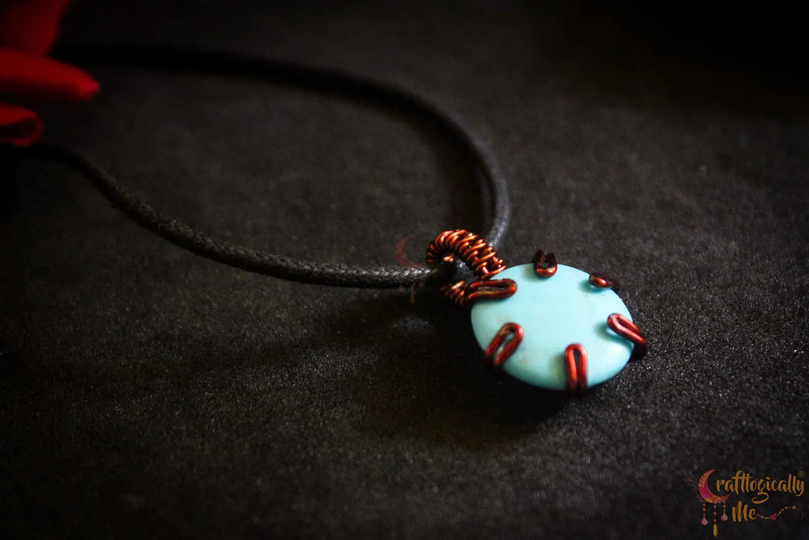 Turquoise Howlite Stone Round Prong Pendant – Handmade Anti-Tarnish Copper Jewelry