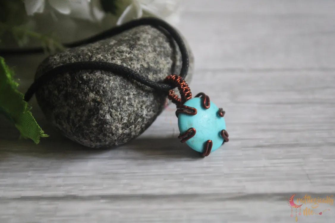 Turquoise Howlite Stone Round Prong Pendant – Handmade Anti-Tarnish Copper Jewelry