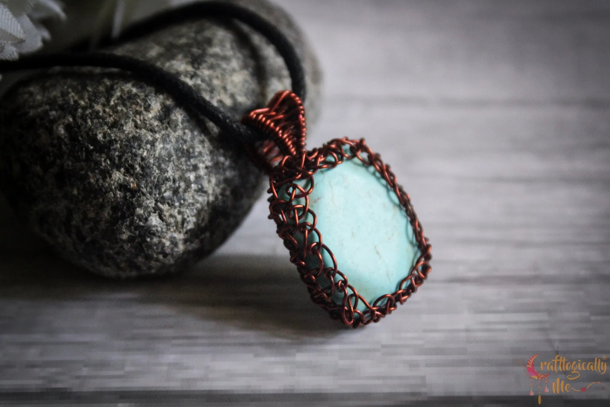 Turquoise Howlite Stone Rectangle Netted Pendant – Handmade Anti-Tarnish Copper Jewelry