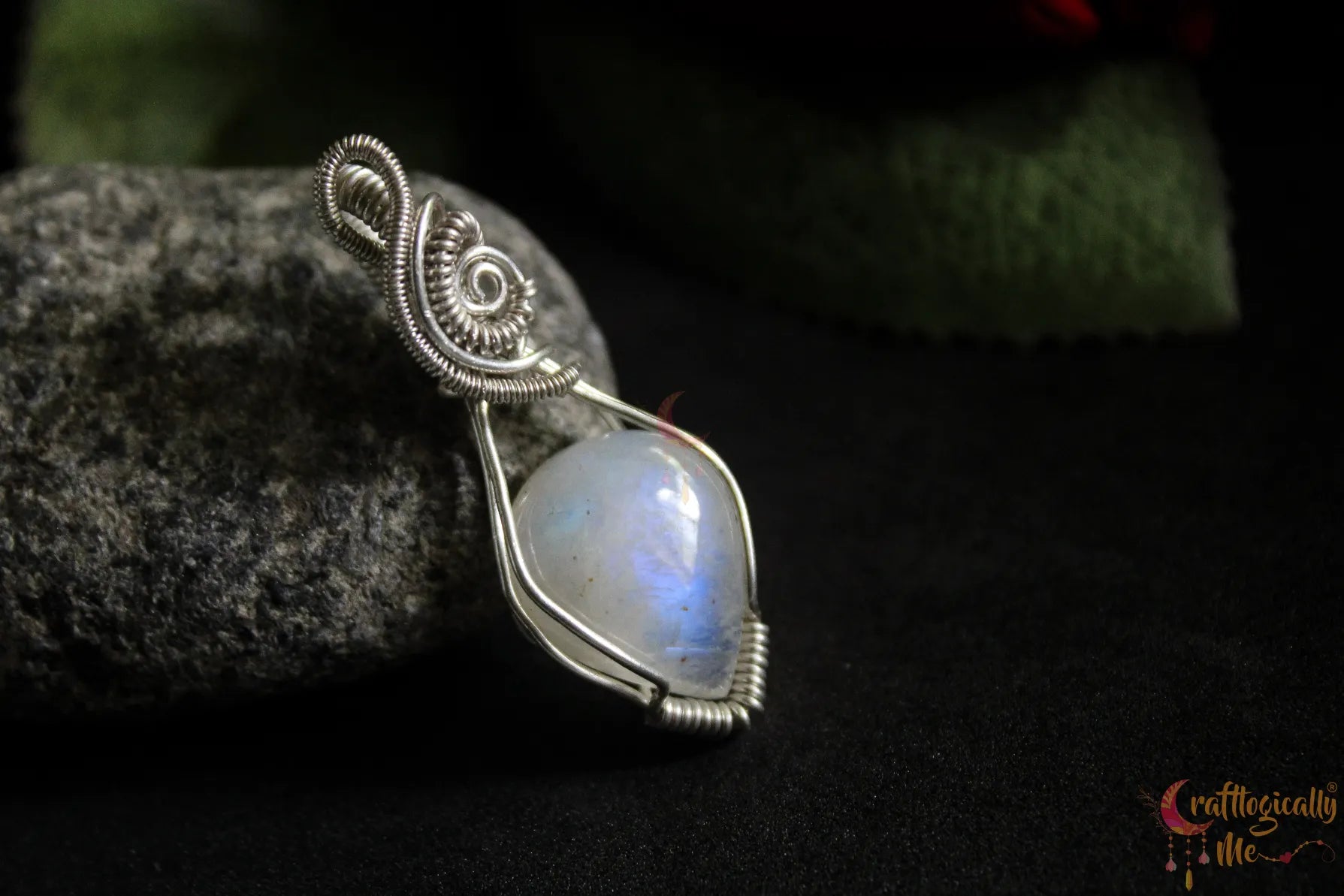 Silver Moonstone Swirl Wire Wrapped Pendant – Handmade Gemstone Jewelry
