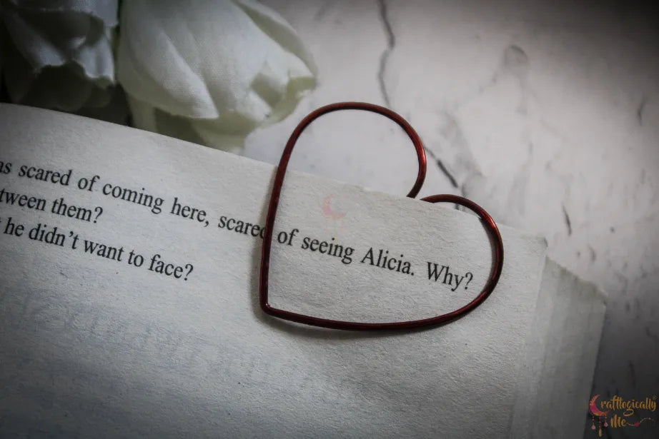 Heart Swirl Bookmark – Handmade Wire Art Bookmark